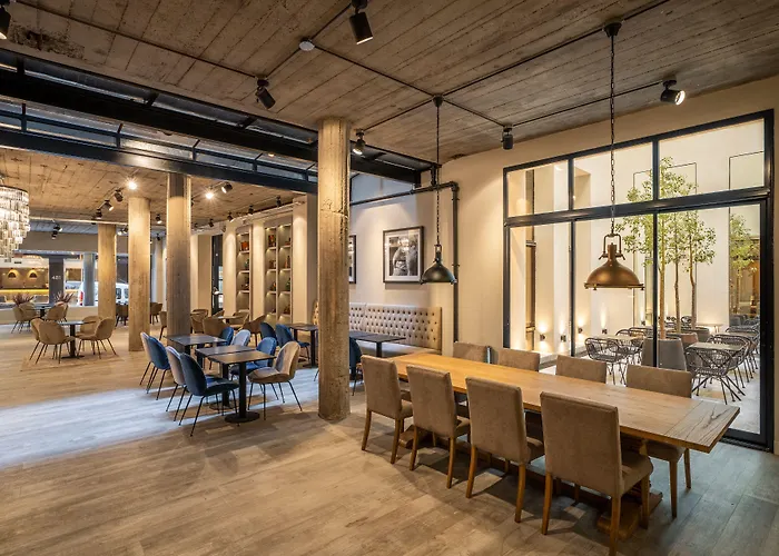 Efe Hotel & Cowork